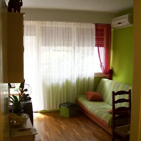 Apartment Carla Meje *